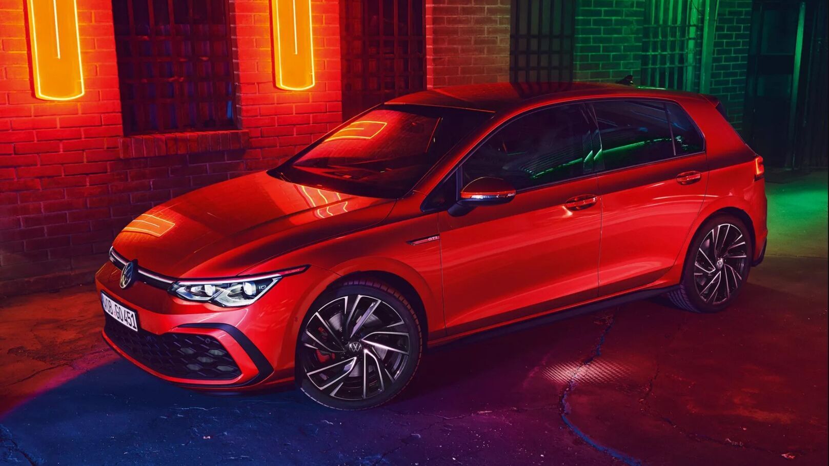VW Golf GTI in rot